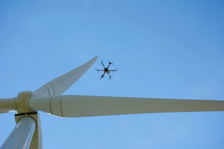 بازرسی توربین بادی با پهپاد