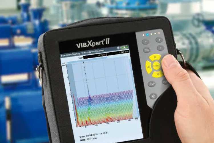 آنالیز ارتعاشات تجهیزات دوار