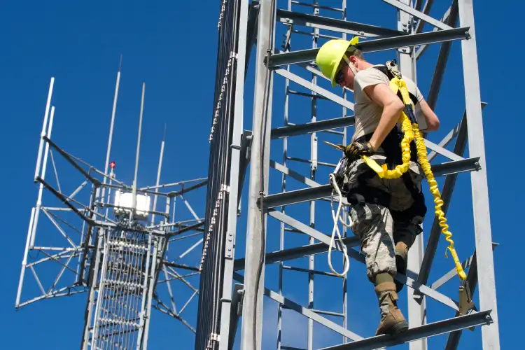 نصب دکل با آکام