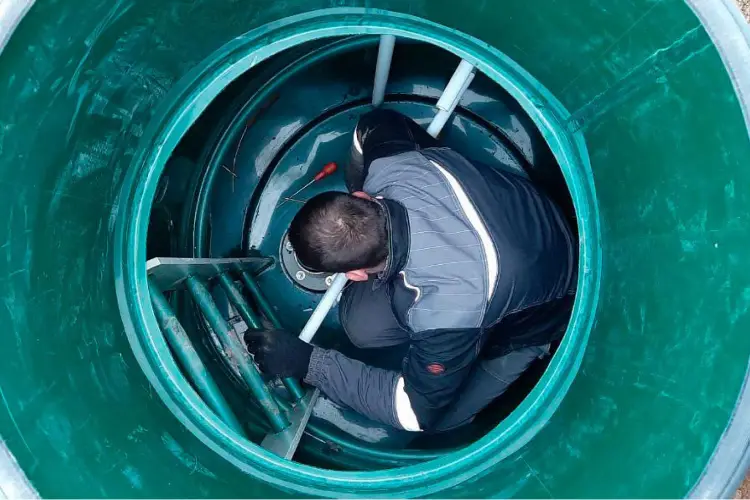 تمیزکاری مخزن